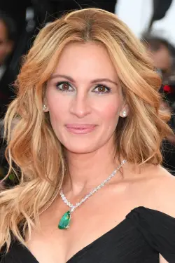 Julia Roberts